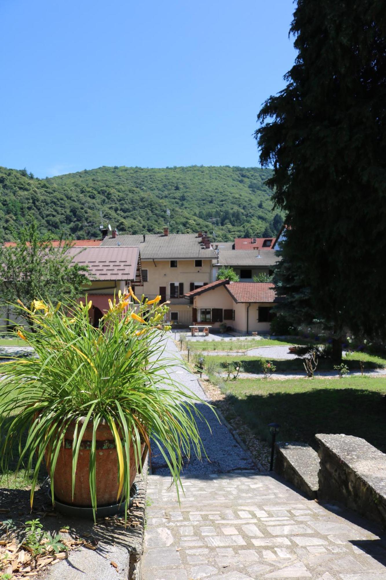 Casa Dell'Angelo Custode Hotel Chiusa di Pesio Екстериор снимка